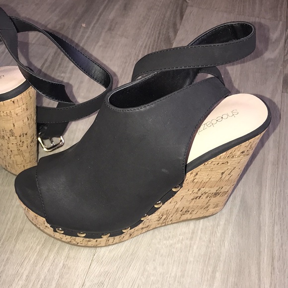 Shoedazzle Suede Blk/wood ankle wedge sz 10 heels - Picture 4 of 5